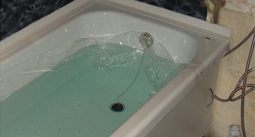 Установкой акрилового вкладыша | Холм